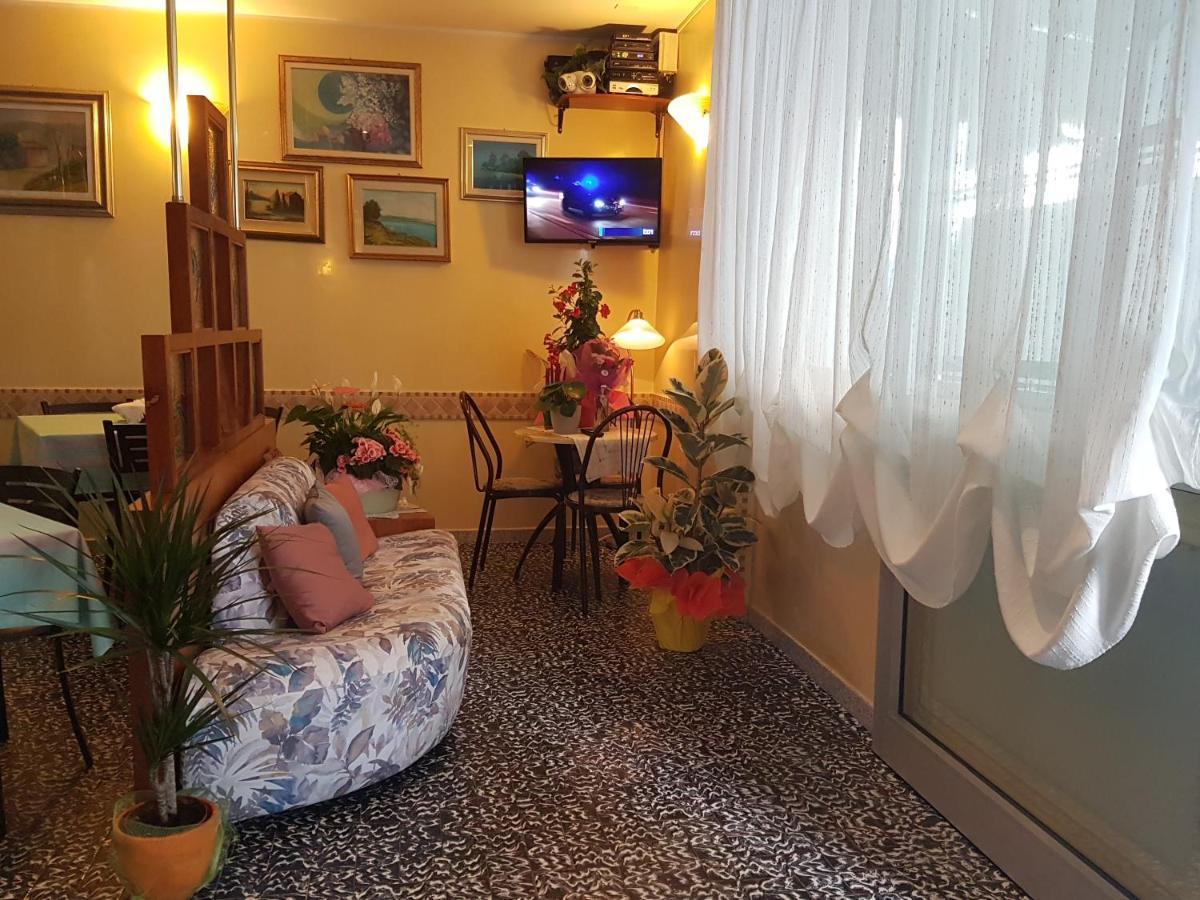 Hotel Villa Ersilia Rimini B&B Luaran gambar
