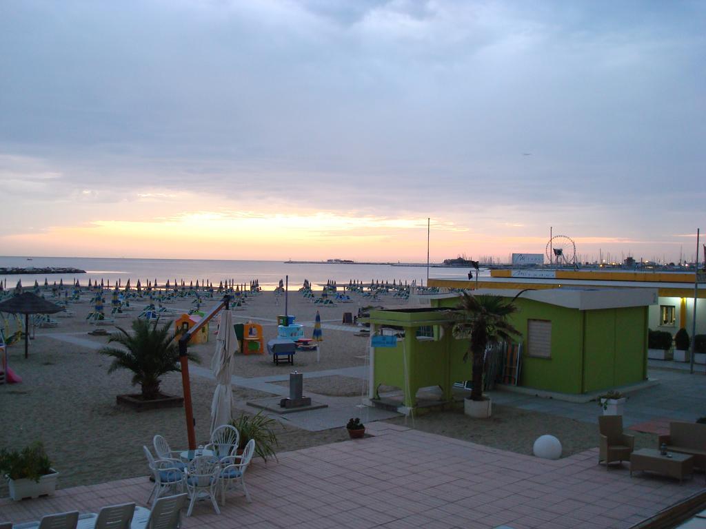 Hotel Villa Ersilia Rimini B&B Luaran gambar