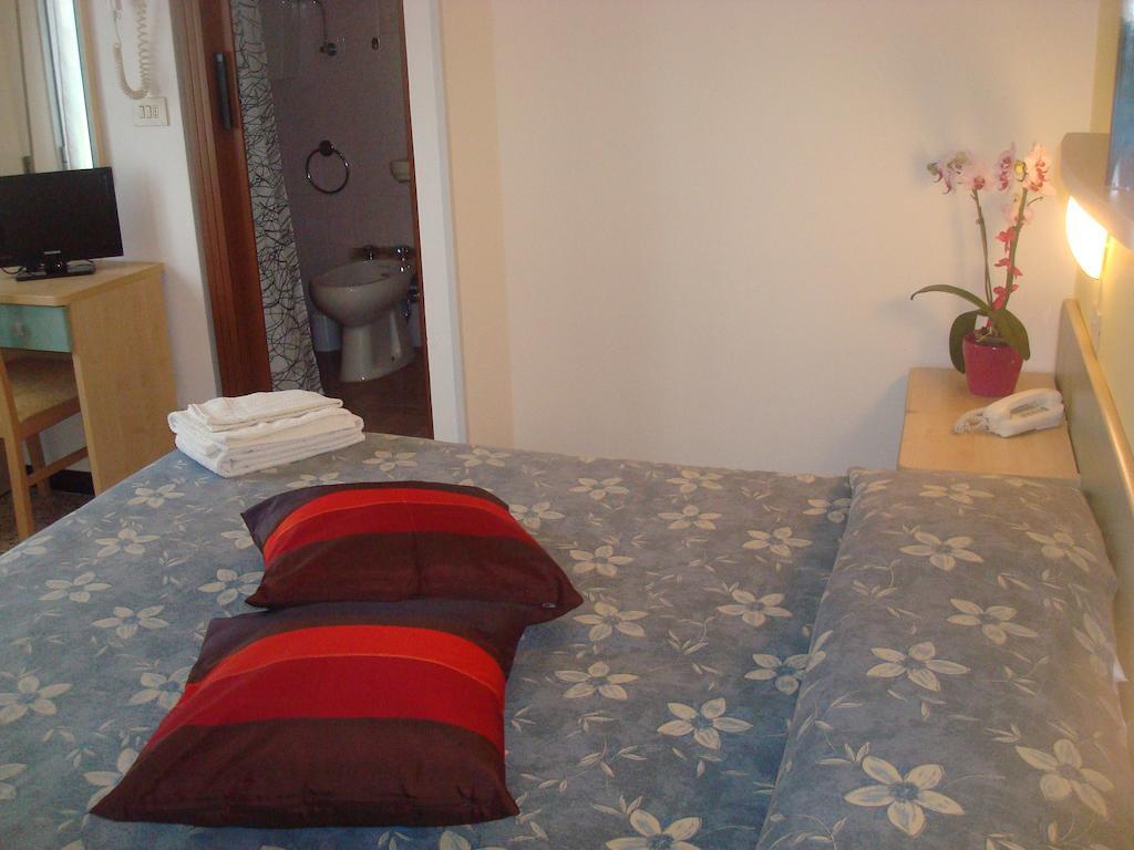 Hotel Villa Ersilia Rimini B&B Luaran gambar